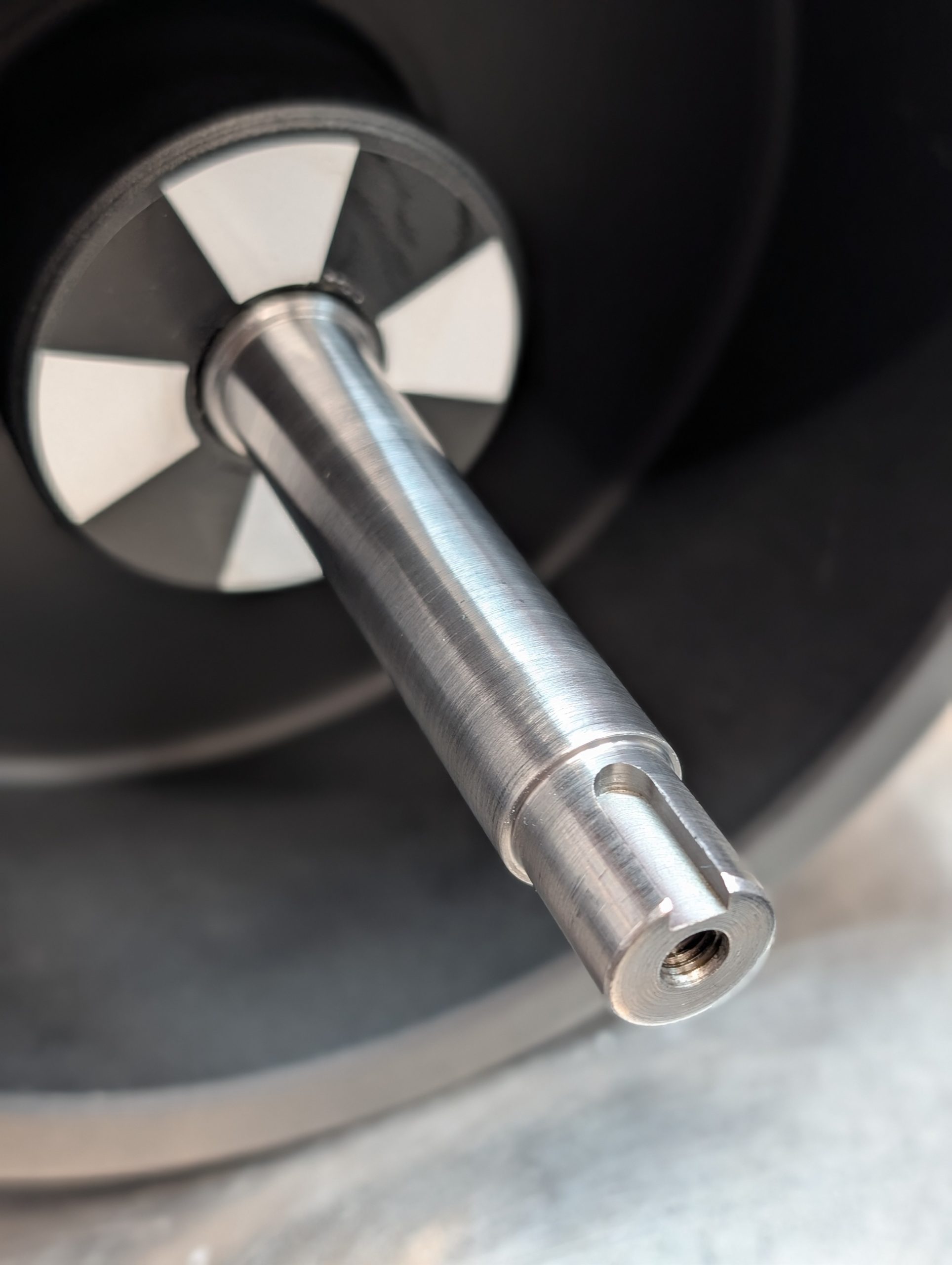 Wahoo Kickr V4/5/6 Replacement Flywheel Shaft - Smart Trainer